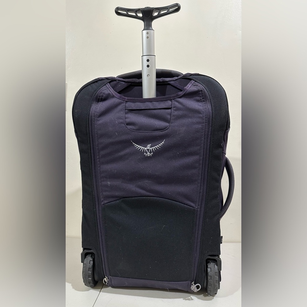 Osprey Black and purple Wheeled Travel Bag